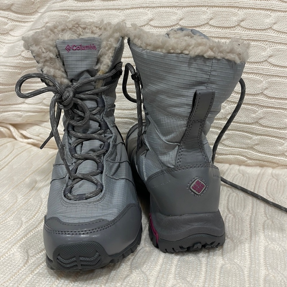 New Without Tags Columbia Snow Boots